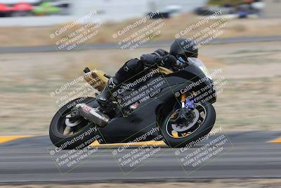 media/Jan-14-2023-SoCal Trackdays (Sat) [[497694156f]]/Turn 4 Set 2 (1030am)/